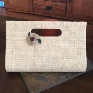 A Straw Clutch